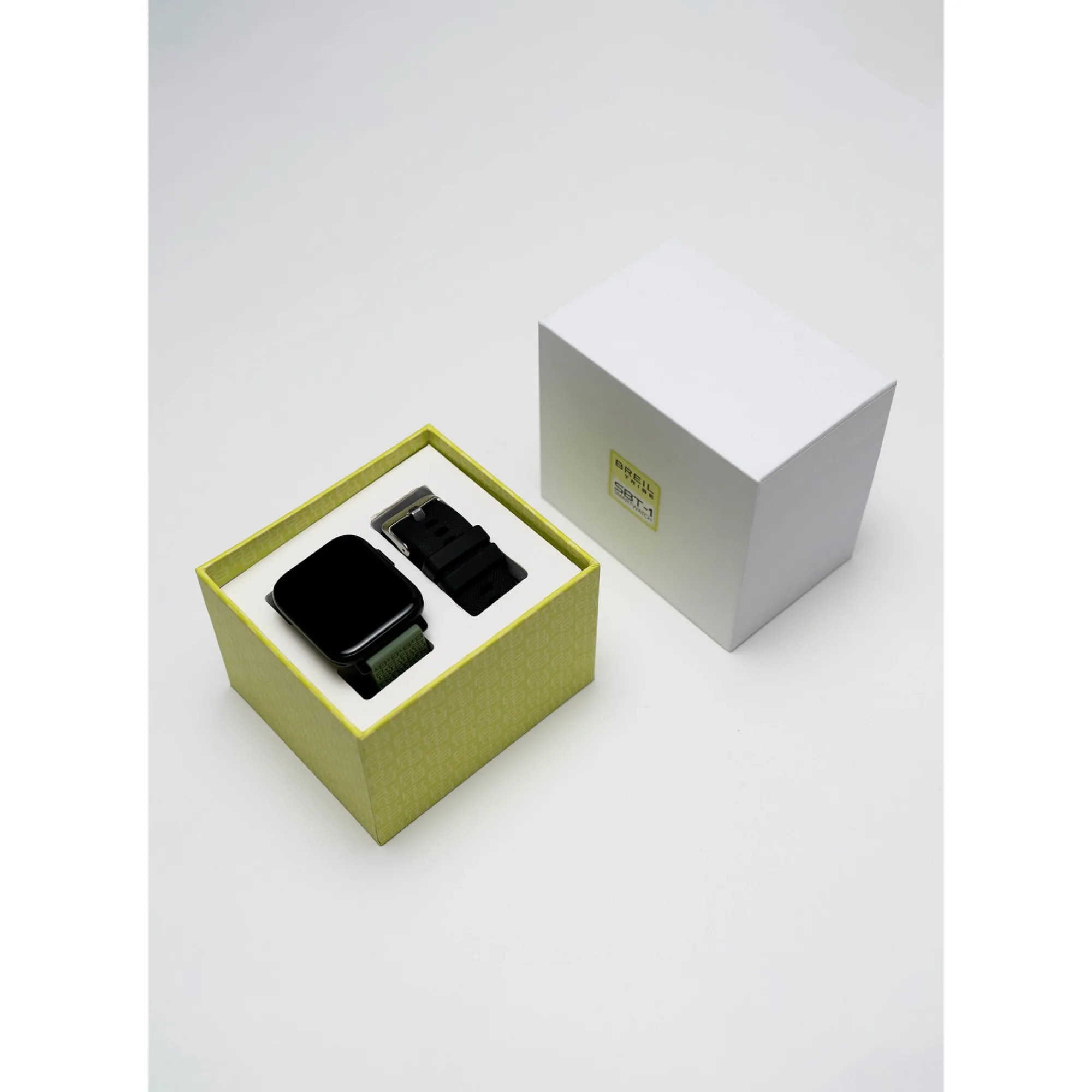 Uomo Breil Smartwatch-SBT-1-SMARTWATCH CON DOPPIO CINTURINO E CASSA IP BLACK